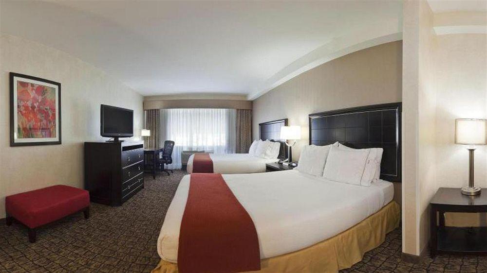 Holiday Inn Express & Suites Alexandria - Fort Belvoir By Ihg Extérieur photo