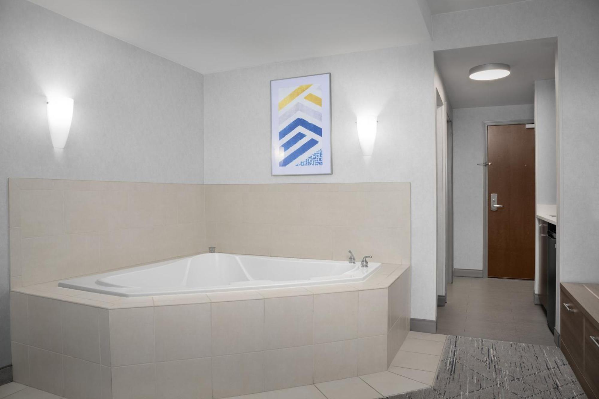Holiday Inn Express & Suites Alexandria - Fort Belvoir By Ihg Extérieur photo