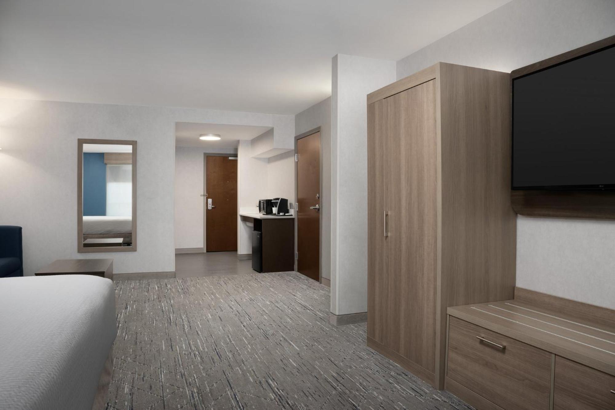 Holiday Inn Express & Suites Alexandria - Fort Belvoir By Ihg Extérieur photo