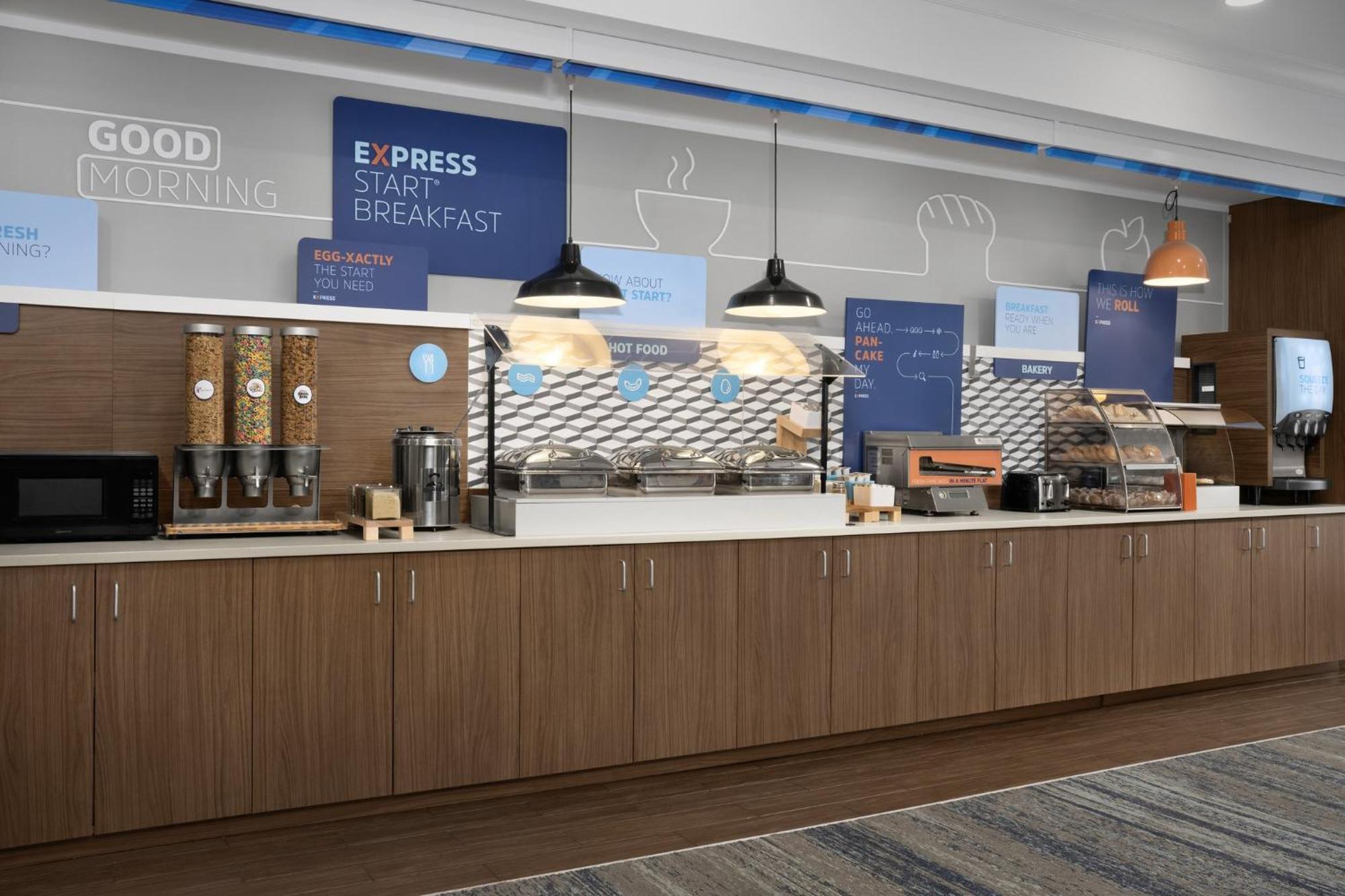 Holiday Inn Express & Suites Alexandria - Fort Belvoir By Ihg Extérieur photo