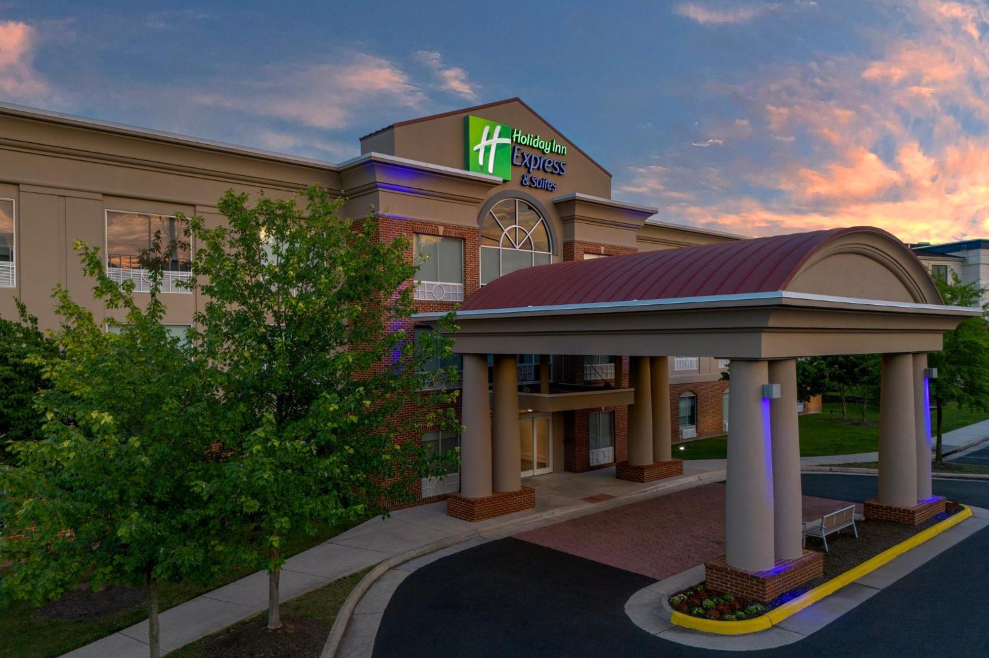 Holiday Inn Express & Suites Alexandria - Fort Belvoir By Ihg Extérieur photo